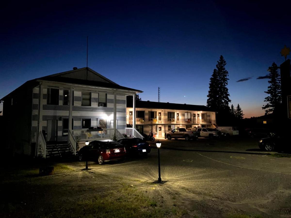 Bay Lake Inn - Frontiersman Motel Latchford Екстер'єр фото