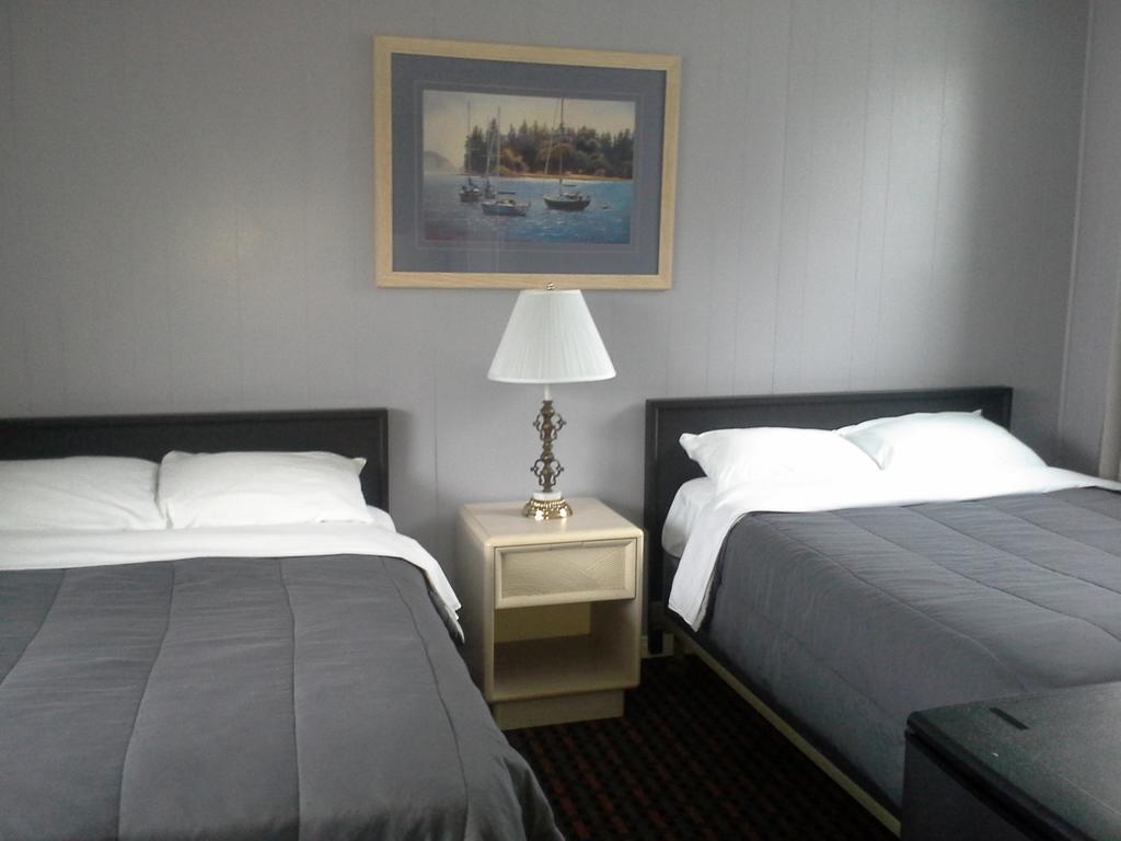 Bay Lake Inn - Frontiersman Motel Latchford Екстер'єр фото